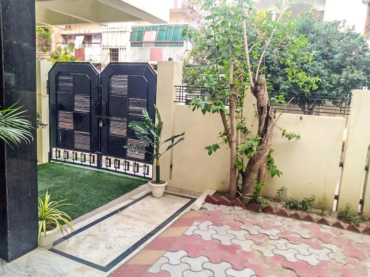 Serene Stays At Varanasi - 2Bhk Luxury Villa